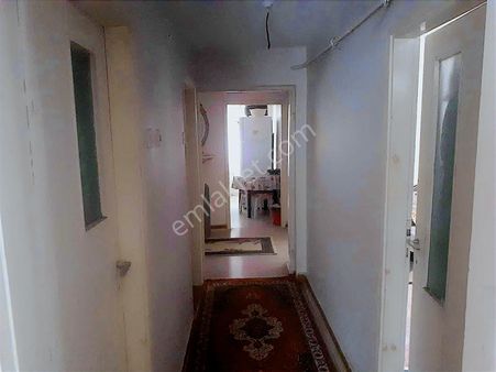 Tarcanlardan Merkezi Konumda Geniş Ve Ferah 2+1 Satılık Daire