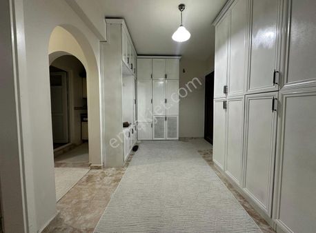 Selçukbey'de Site İçi Geniş Balkonlu 3+1 Satılık Daire