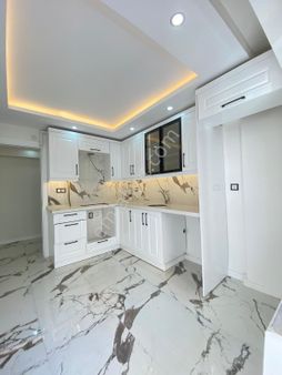 🏡 Topcuasım Mahallesi 🏡 ✅3+1 M2 120 5 Katlınım 3 Katı ❇️kombi Petekli