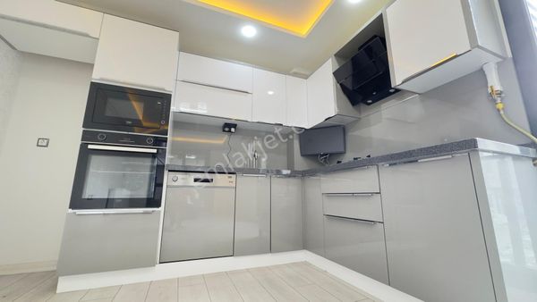 Cantan Emlaktan Akçay Altınkumda Geniş Balkonlu Lüks Daire