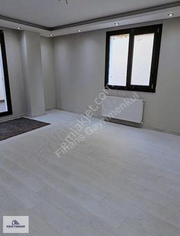 Çekmeköy Merkez Mahallesi'nde Satılık 3+1 Daire