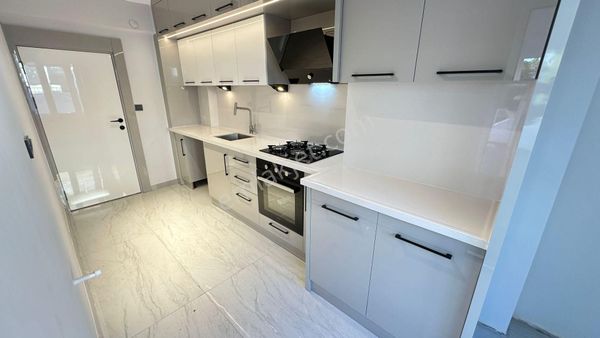 Cantan Emlaktan Akçay'da Fırsat Lüks Yapılı Şık Tasarımlı Daire