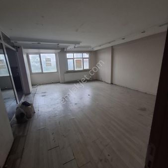 Çiğdem Emlak,dan Sumerde Kiralık İşyeri Ve Daire 4+1