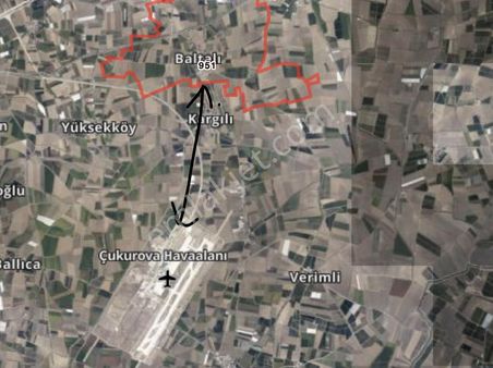 Tarımsal Depolamaya Uygun Ve Köy İmar Alanı İçerisinde. Çukurova Havalimanına Çok Yakın