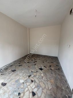 Maltepe Gülsuyu'nda Çok Amaçlı Kiralık 10 M2 Dükkan