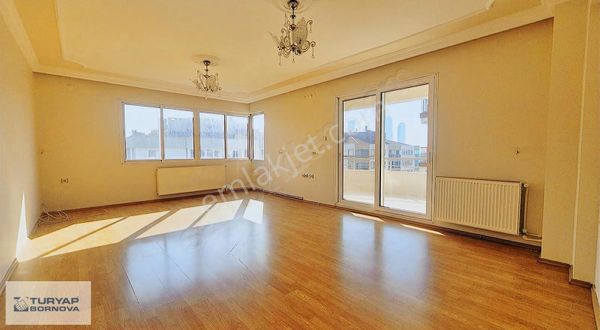 Turyap'tan Süreyya Sitesi'nde Ferah 3+1 Kiralık Daire