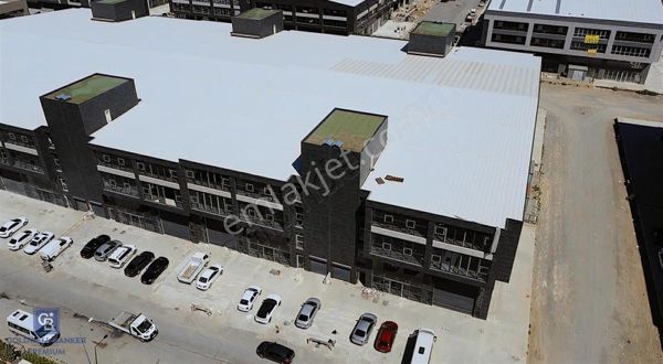 İvedik Osb,asansörlü,gökçek Bulvarı Paraleli Kiralık Dükkan