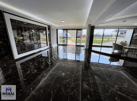 Meral Yapı&gayrimenkulden Grand Atakulede Satılık 4+1 Daire