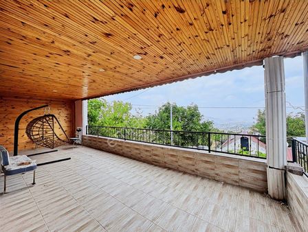 Yediağaç Tek Tapu 2530 M2 Arsalı 320 M2 Oturumlu Satılık Villa