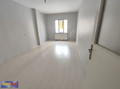 Papatya Emlak,tan Teknik Yapı Karşısında Satılık 2+1 Daire