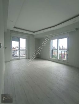 Kanal Mah. Katta Ayrı Mutfaklı Satılık 2+1