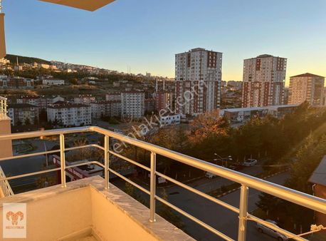 Merkezi Konum 65 M2 Kullanışlı Daire