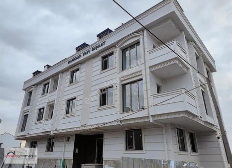 Arnavutköy'de Yeni Sistemle Yapılmış 2+1 Çatı Daire - Asansör