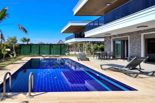 Belek'te Eşyalı Müstakil Havuzlu Kiralık Lüx Villa