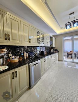 Şehir Hastanesi Civarı Site İçi E.banyolu Katbahçeli 3.5+1 Daire