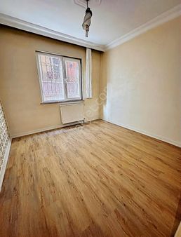 Kemal Paşada 3+1-kiralık Daire 110 M Kare Metrobus Yanı