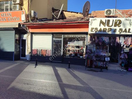 Çarşı Merkezinde 28 M² Satılık Dükkan