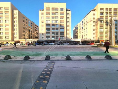 Ahmet Sezer'den Merkez Evlerinde Büyük 1+1 Kiralık Daire