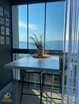 Detay Emlak'tan Hacı Yusuf'ta 2+1 Full Eşyalı Satılık Daire