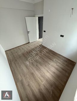 Faruk Arısan'dan Kum Mahallesinde Oturuma Hazır Lüx 1+1 Daire