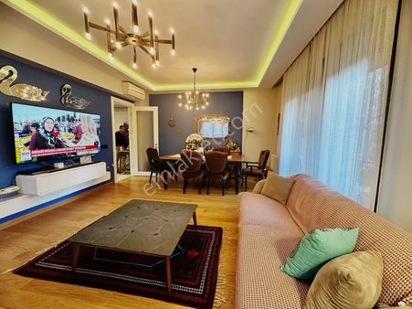 Turyap'tan Pembegül Sokakta Balkonlu Geniş 3+1