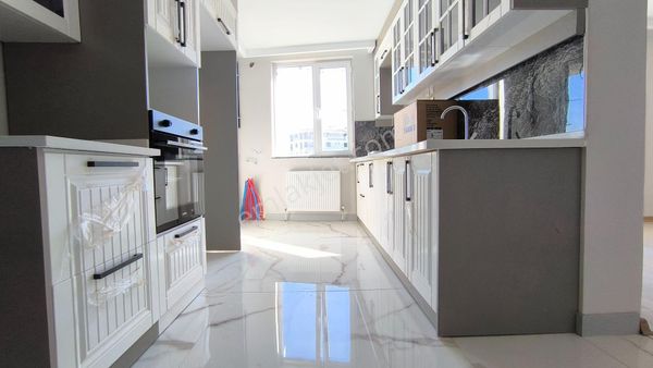 Yenikent Sena Emlak'tan Y.g Sıfır Full Yapıl 3+1 Satılık Daire