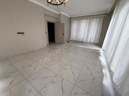 Nuray Gayrimenkul'den 4+1 Lüks Villa