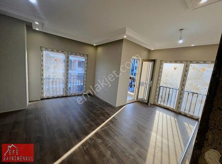 Samandıra Merkezeyakın 2.kat Asansörlü 2+1 Sıfır Ultralüks Daire