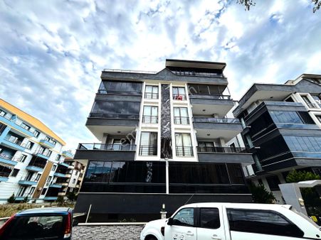 𝄞tek Yetkili Melodi'den Akçay'da Kısmi Eşyalı Arakat Kapalı Otoparklı 1+1 Fiyat Performans Dairesi