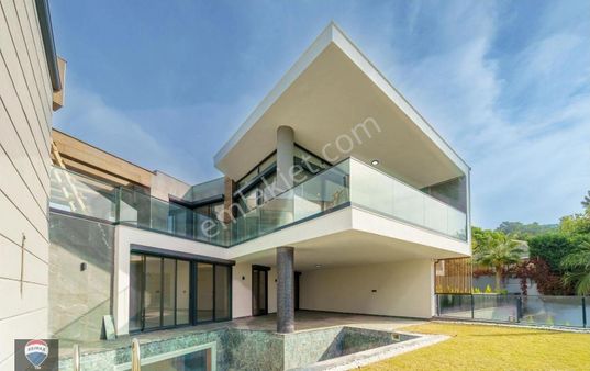 Marina Konakları Kuşadasının En Güzel Deniz Manzarasına Sahip 4+2 Sıfır Villa
