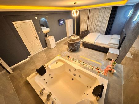 Etlik Aşağı Eğlencede Jakuzili Vip Ultra Lüks Günlük Kiralık Daire