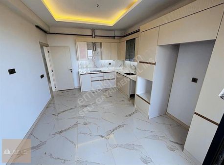 Self'den Katta Tek Daire Ult.lüks 3+1 Daireler