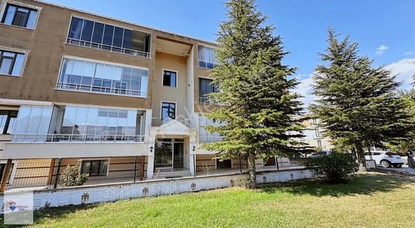 Remax Dem'den Yavuz Selim Mah. 230 M2 5+1 Kiralık Teraslı Daire