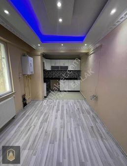 Toprak Gayrimenkul'den Fevzipaşa'da 2+1 Amerikan Mutfak Kiralık