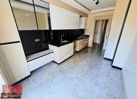 Ahimesut Mh Giyinme Odalı-çift Asansörlü Geniş Sıfır Lüks Daire