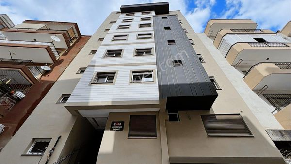 Karşıyakada Satılık Daire 4+1 Dubleks 2 Bağımsız Bölüm Lüks