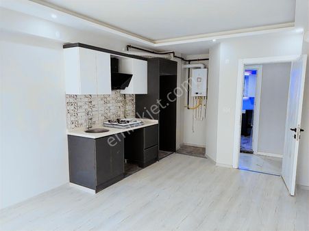 Buca 9 Çeşmelerde 55 M2 1+1 Balkonlu Kiralık Daire