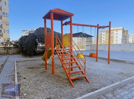 İmamoğlu Group'dan Çok Güzel Manzaralı 3+1 190mt2 Bakımlı !!