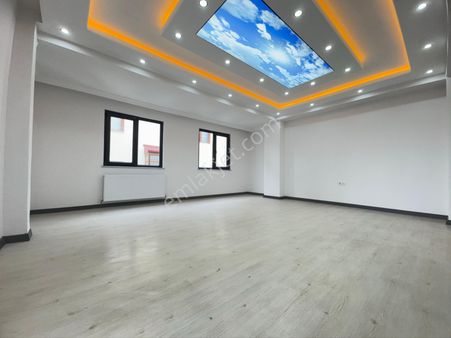 Özgürlük Mahallesi’nde Muammer Aksoy Caddesi’nde Ultra Lüks 4 + 1 Üs Dubleks