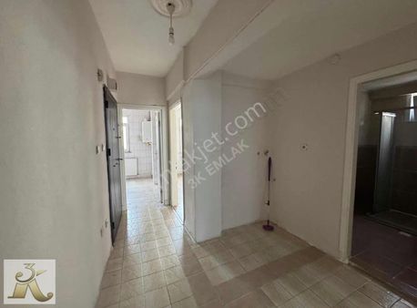 3k Emlak'tan Kiralık 2+1 Ara Kat Balkonlu Daire
