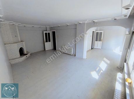 M.k.paşa Gayrimenkulden Çarşı İçi 4+1 Arakat Kiralık Daire