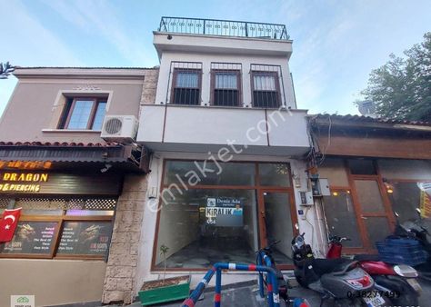 Kuşadası'nda Tabela Değeri Yüksek 3+teras Kiralık Dükkan Kafe