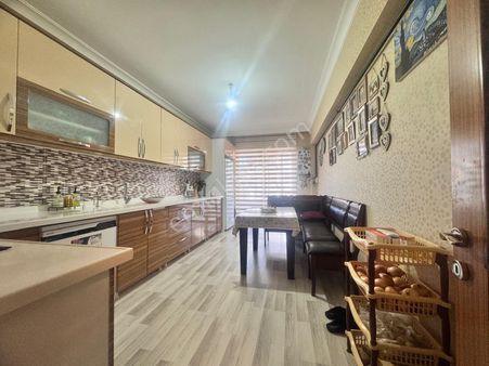 Pursaklar Mehmet Zengin Emlak'tan Protokol Yolu Yakını Sitede 4.kat 3+1 Daire