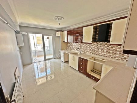 Cihandan Burç Mah Sevale Piri Cadde Arası Satlık 3+1 Daire