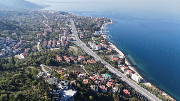 Altın Emlak’tan Körfez Manzaralı Tamamlanmamış Fırsat Villa