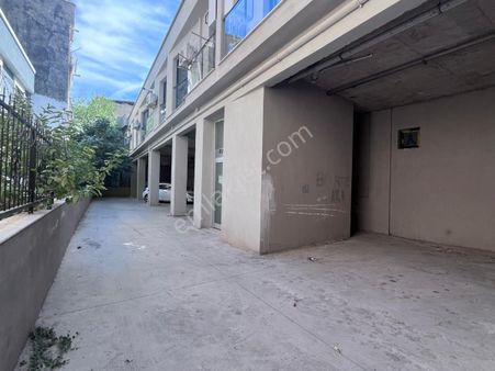 Buca /çaba Otel Karşısında Eşyalı ,balkonlu 1+1 Satılık Daire