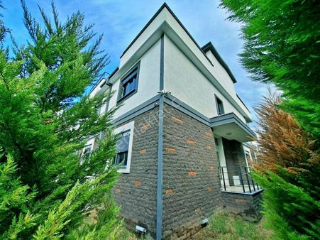 Uytundan Zeytinlide Doğayla İç İçe Satılık Lüks Sıfır 3+1 Villa