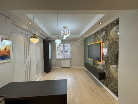 Alyans Life İnşaat'tan Yüksek Kira Getirili Metrobüs Dibi Daire