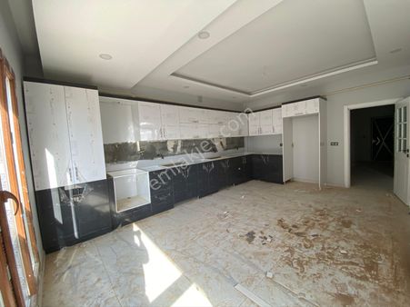 Marev Emlaktan Site İçerisinde Satılık Sıfır Daireler