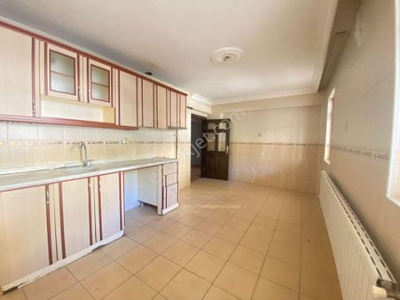 Es-as'tan Andiçen Mah'de 3+1 Bağımsız Asansörlü Yeni Bina